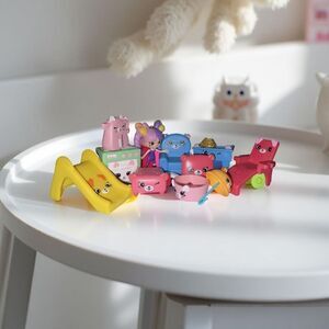 2018 McDonalds Happy Place Petkins Happy Meal Toys & Rainbow Beach Isabell A29